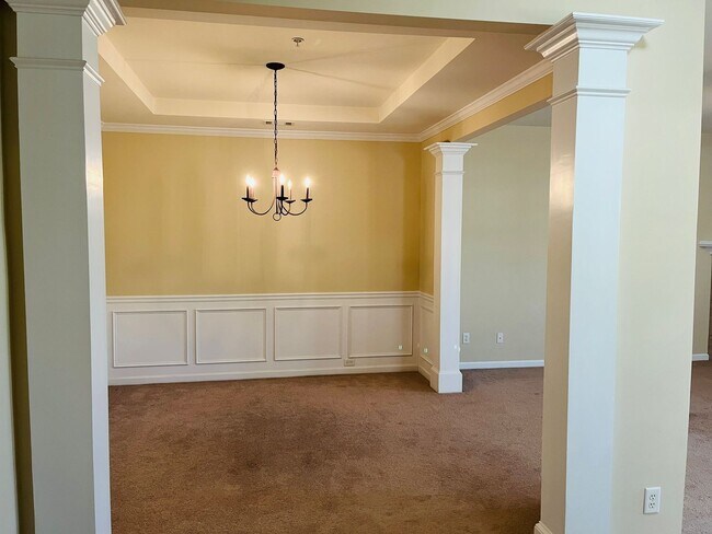 Foto del edificio - Wow! 3 bedroom 2.5 bathroom home in Newnan, 2100 plus sqft, 2 car garage, huge rooms, must see!
