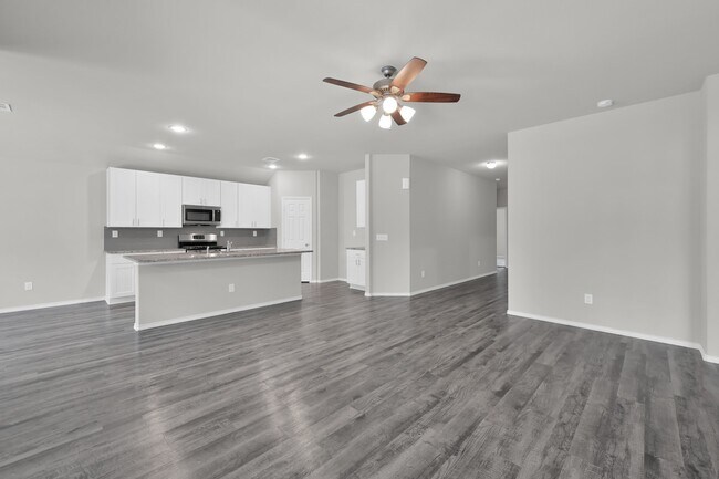 Foto del edificio - 8011 Dauntless Dr