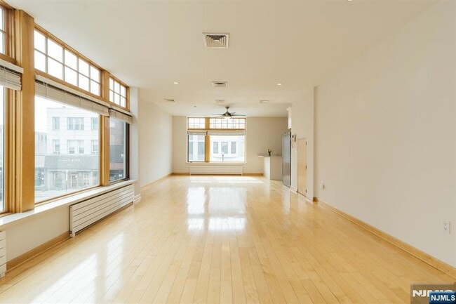 Foto del edificio - 30 Park Ave