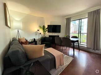 Building Photo - 1405 Haro St