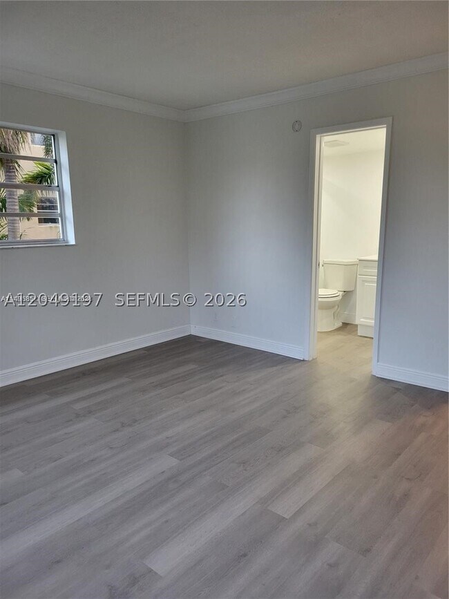 Foto del edificio - 1333 E Hallandale Beach Blvd