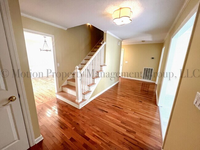 Foto del edificio - 5312 Fairview Rd