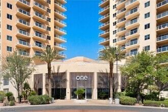 Building Photo - 8255 Las Vegas Blvd S