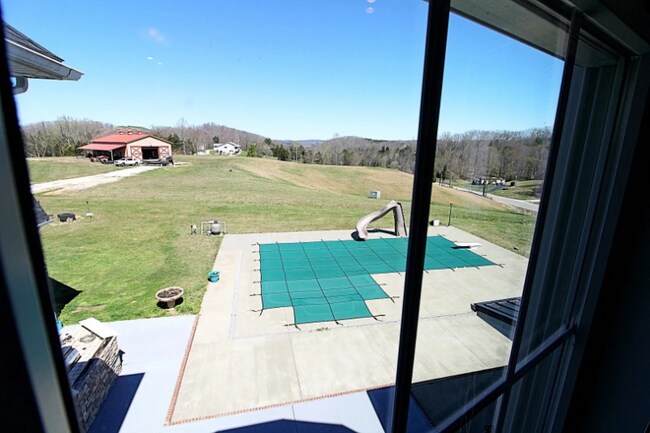 Building Photo - 759 KY-2565