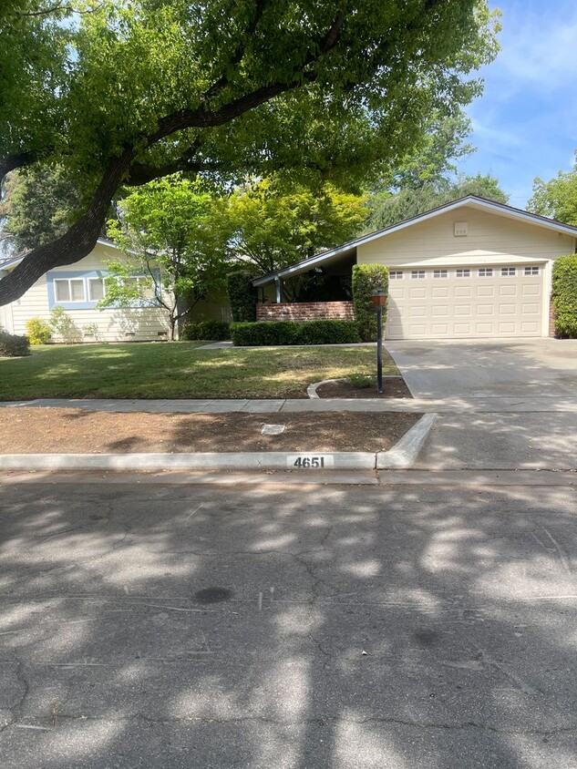 3 Bedroom / 2 Bathroom Home - 3 Bedroom / 2 Bathroom  Home