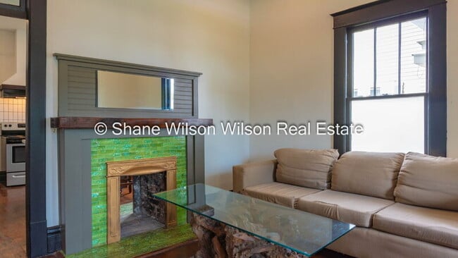 Photo - 2406 Bailey Avenue Apartment