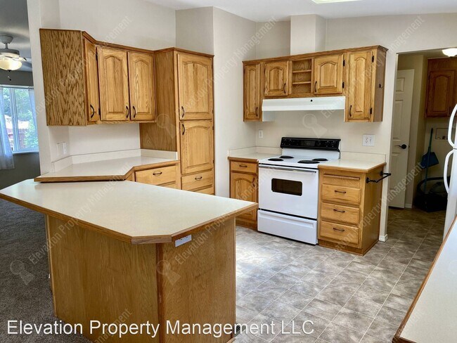 Building Photo - 3 br, 2 bath House - 60893 Duke Lane