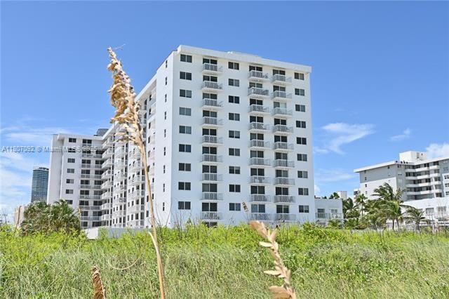 Building Photo - 401 Ocean Dr