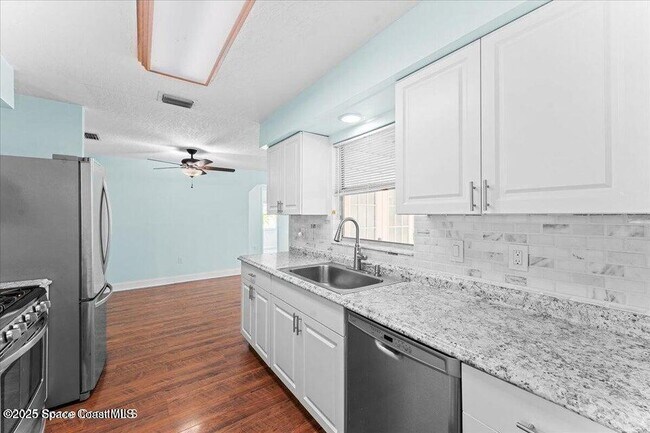 Foto del edificio - 1527 Spruce Rd