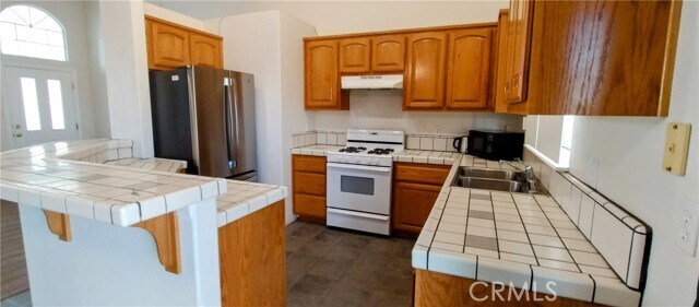 Foto del edificio - 6748 Quail Spring Ave