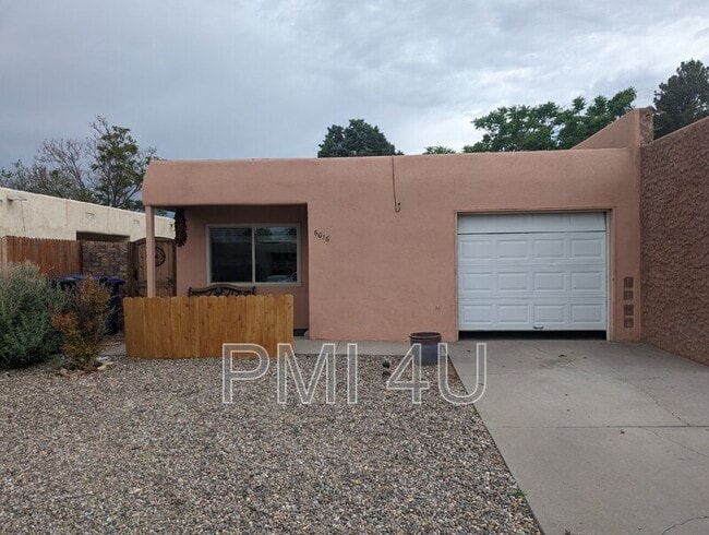 Foto del edificio - 6016 Landry Ave NW