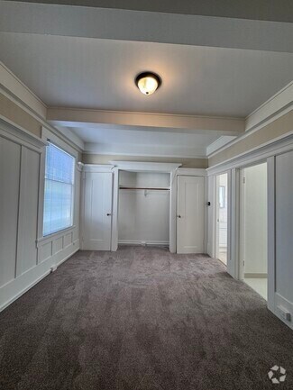 Building Photo - 1490 Pine St