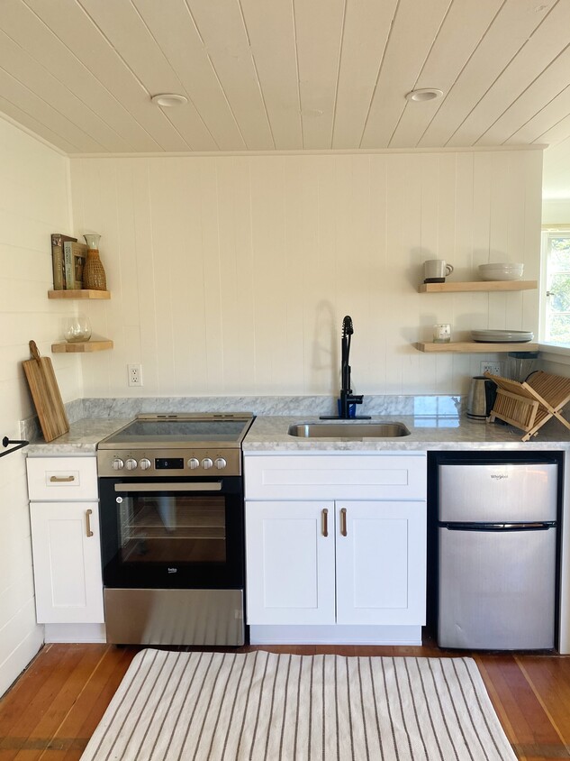 kitchen - 3920 Oakmore Rd