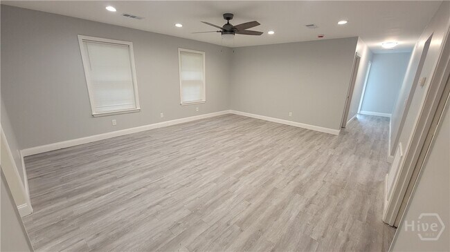 Foto del edificio - 1129 E Bolton St