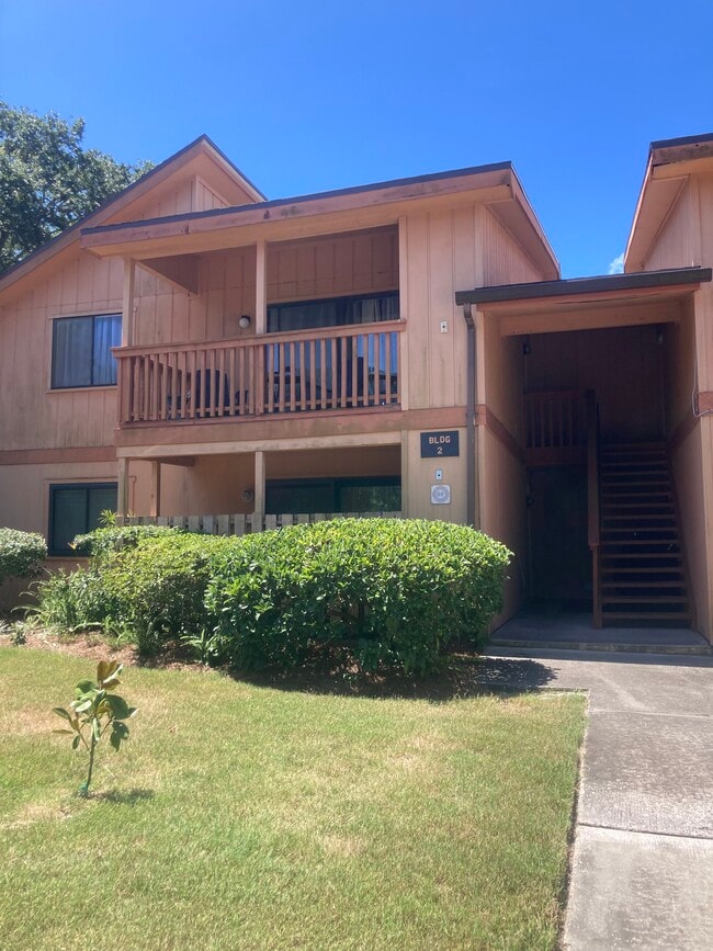 Building Photo - 2700 Mizell Ave