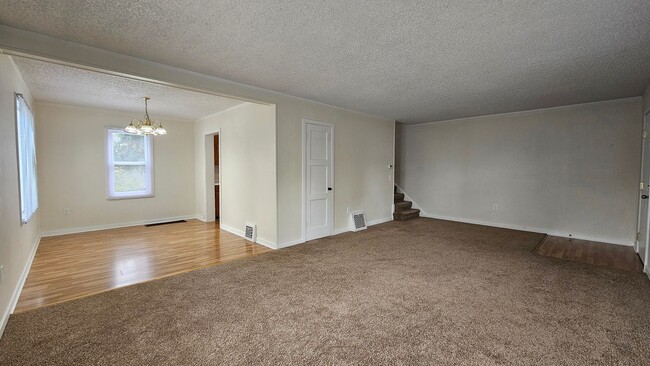Building Photo - 1409 Merrill Ct