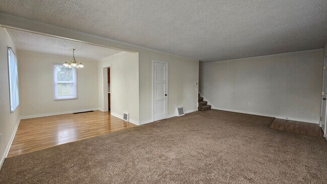Foto del edificio - 1409 Merrill Ct