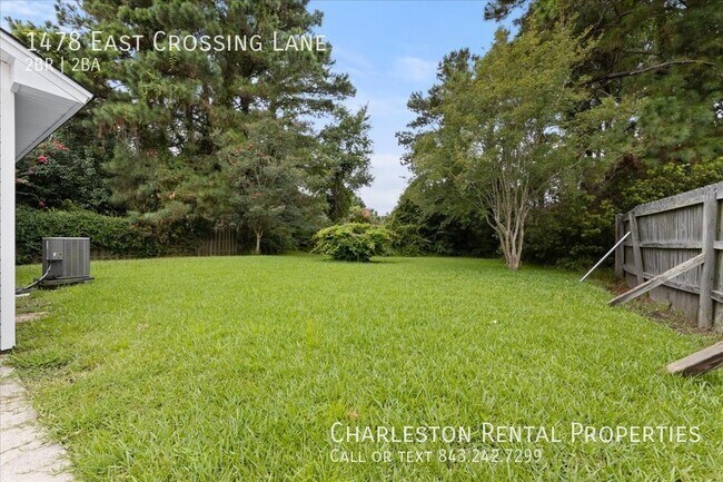 Building Photo - 1478 E Crossing Ln