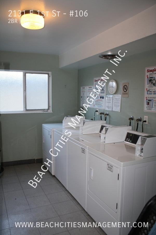 Foto del edificio - Condo located One Block from the Beach wit...