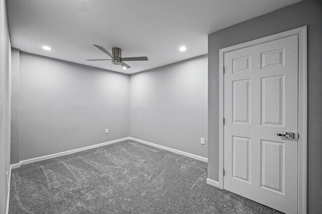 Foto del edificio - 3059 Brighton St