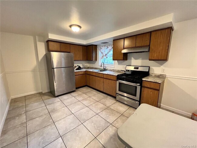 Foto del edificio - 219 Schutt Rd