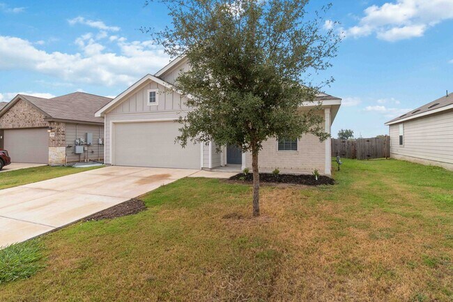 Building Photo - Beautiful 3/2 in New Braunfels