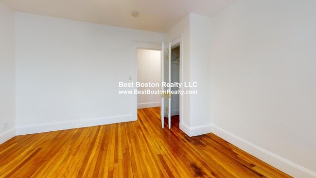Building Photo - 58 Wilbur St