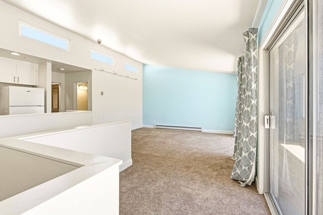 Building Photo - 308A Estrella Ave