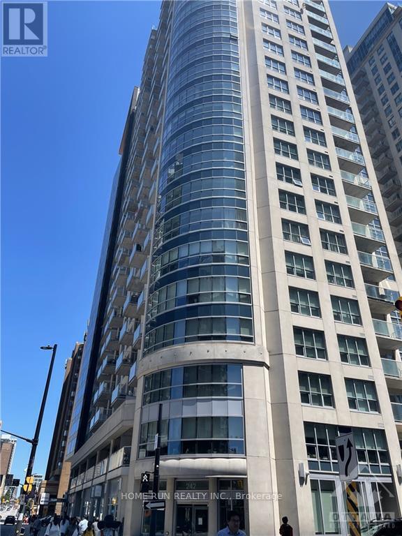 Building Photo - 242 Rideau St