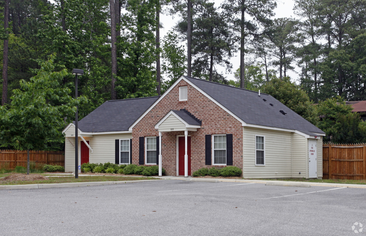 Foto del edificio - Oyster Point Village