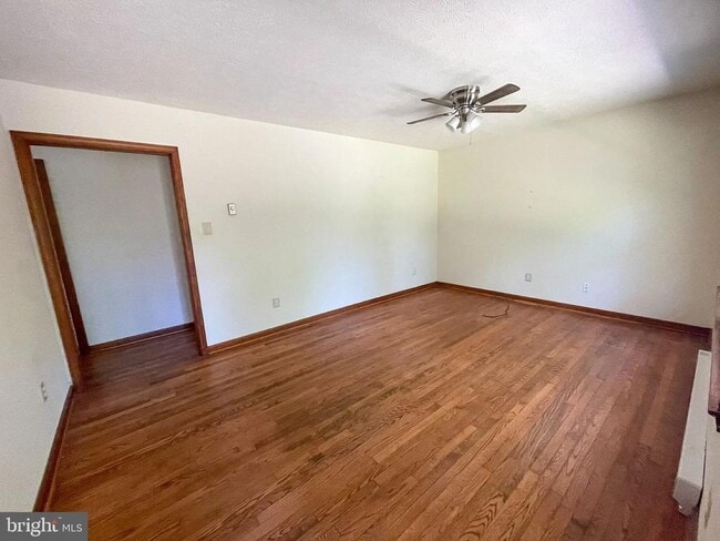 Building Photo - 12710 Foxtrot Rd