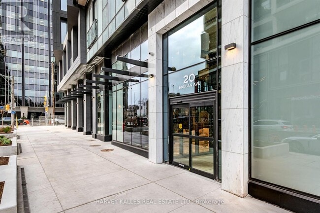 Building Photo - 20 Soudan Ave