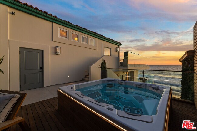 Foto del edificio - 42580 Pacific Coast Hwy