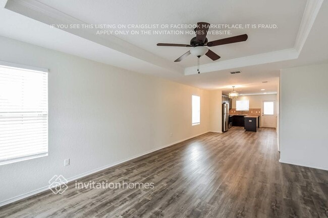 Building Photo - 27305 Paraiso Manor