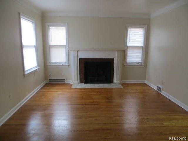 Building Photo - 10048 Lauder St