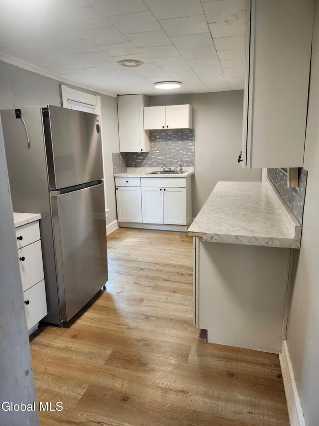 Foto del edificio - 20 Baldwin Ave