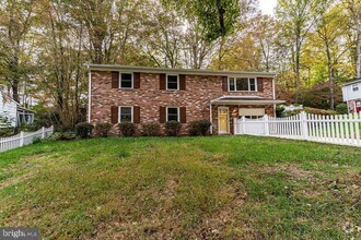 Building Photo - 8617 Kerry Ln