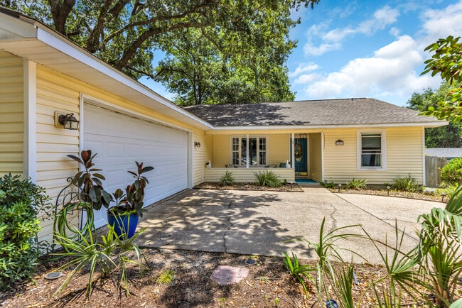 Photo - 109 Palm Ave House