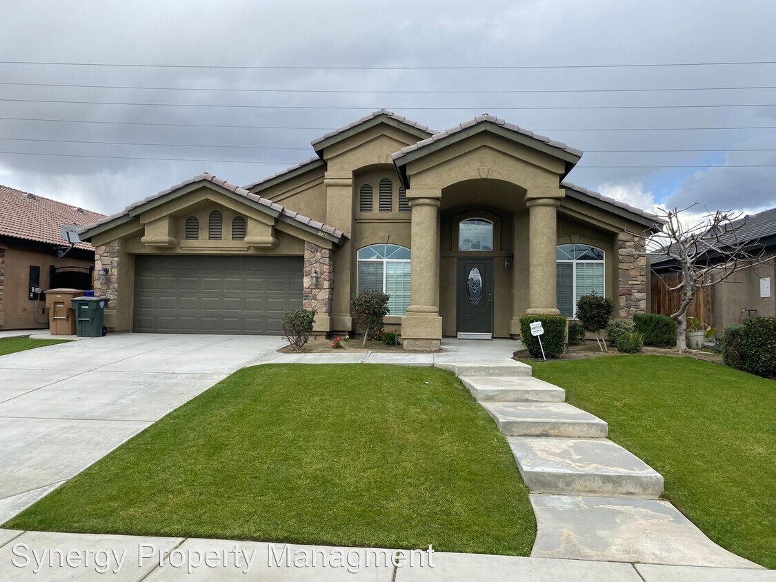 Primary Photo - 5 br, 3 bath House - 9418 Whitman Ave.