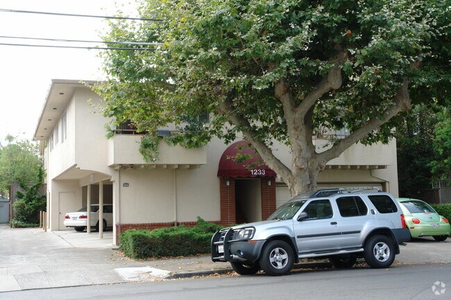 Foto del edificio - 1233 Floribunda Ave