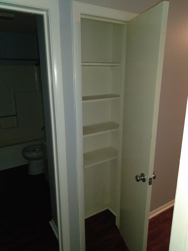 Pantry for Linens - 3009 Avenue W