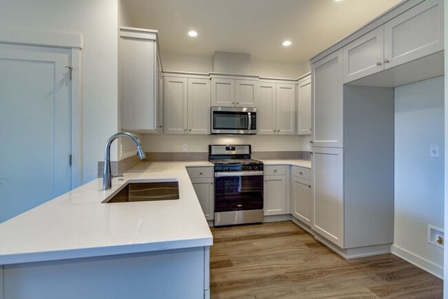 Building Photo - Purcell Landing Townhome close to hospital