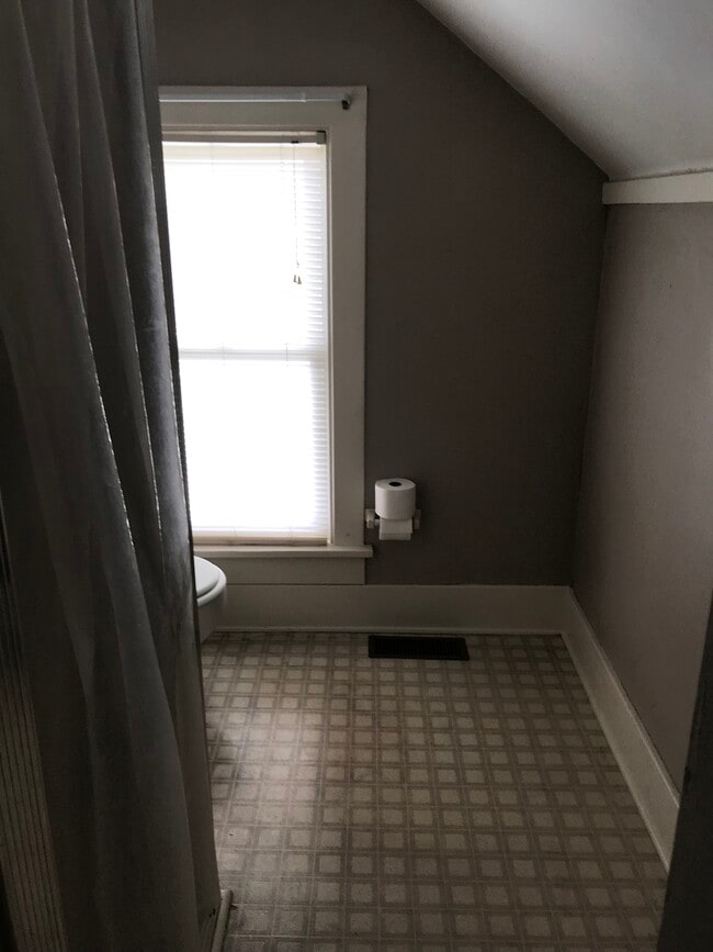 Bathroom - 618 7th St