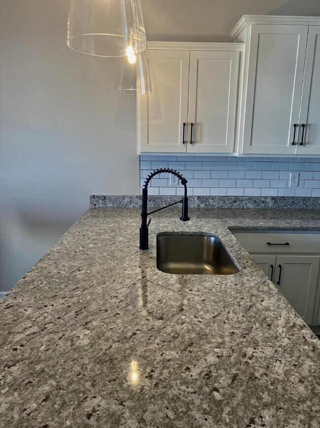 Foto del edificio - Beautiful Murfreesboro Townhome!