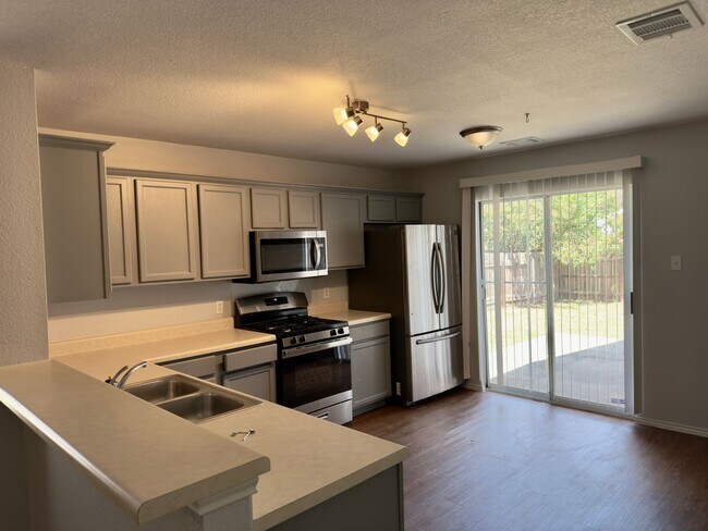 Building Photo - Single Story in Blockhouse Creek
