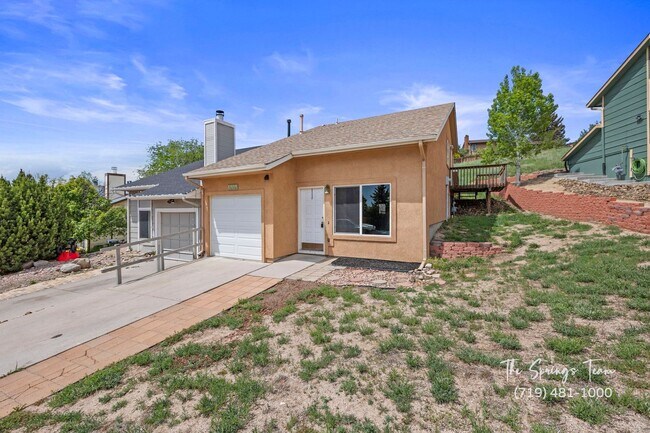 Photo - Spacious & Unique 3BD/2BA Townhome w/ Gara...