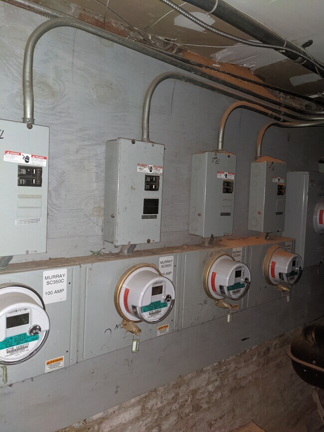 Foto del edificio - 216 Greene Ave