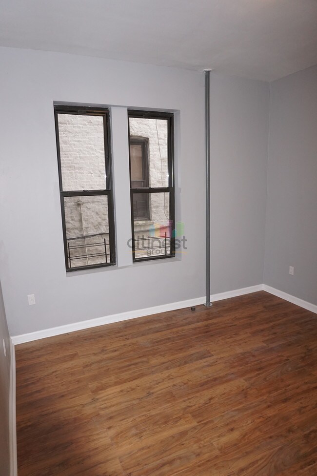 Building Photo - 7129 5th Ave