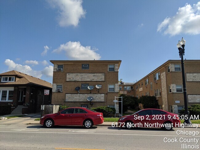 Building Photo - 6177 N Northwest Hwy