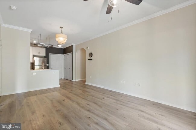 Building Photo - 12945 Centre Park Cir